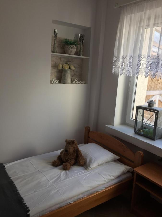 Magiczny Zakatek Apartment Поберово Екстериор снимка