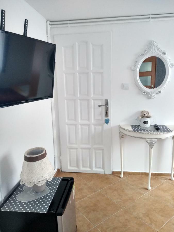 Magiczny Zakatek Apartment Поберово Екстериор снимка
