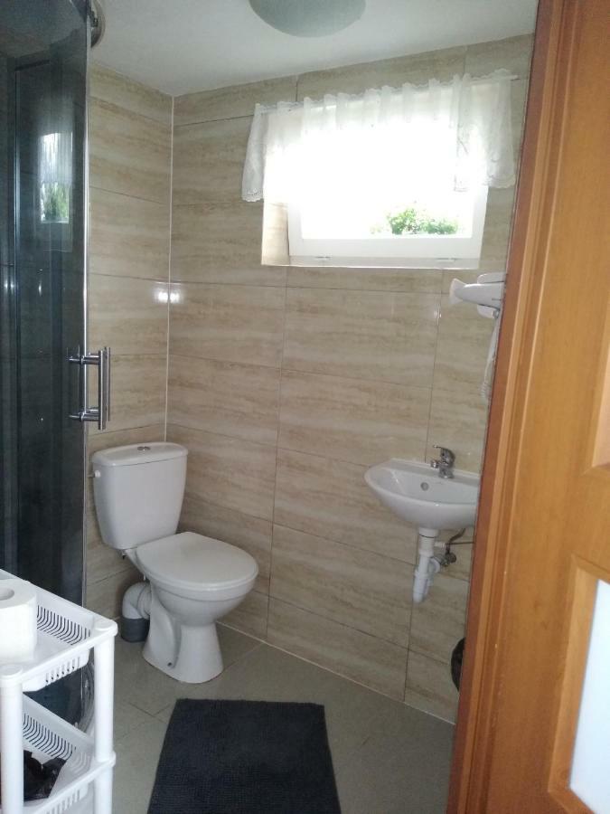 Magiczny Zakatek Apartment Поберово Екстериор снимка